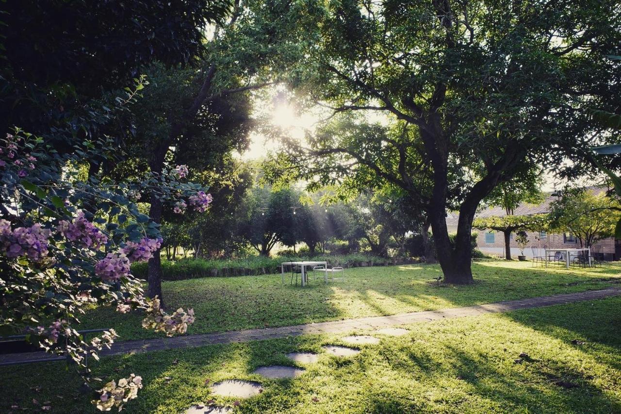 香蕉與黑膠 Yellow And Black Guest House Mei-nung Εξωτερικό φωτογραφία