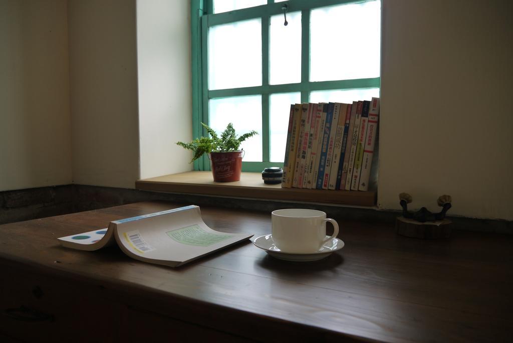 香蕉與黑膠 Yellow And Black Guest House Mei-nung Εξωτερικό φωτογραφία