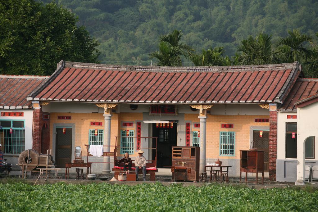 香蕉與黑膠 Yellow And Black Guest House Mei-nung Εξωτερικό φωτογραφία
