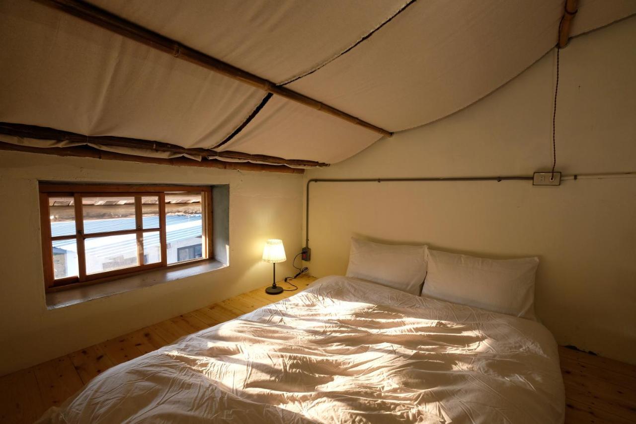 香蕉與黑膠 Yellow And Black Guest House Mei-nung Εξωτερικό φωτογραφία